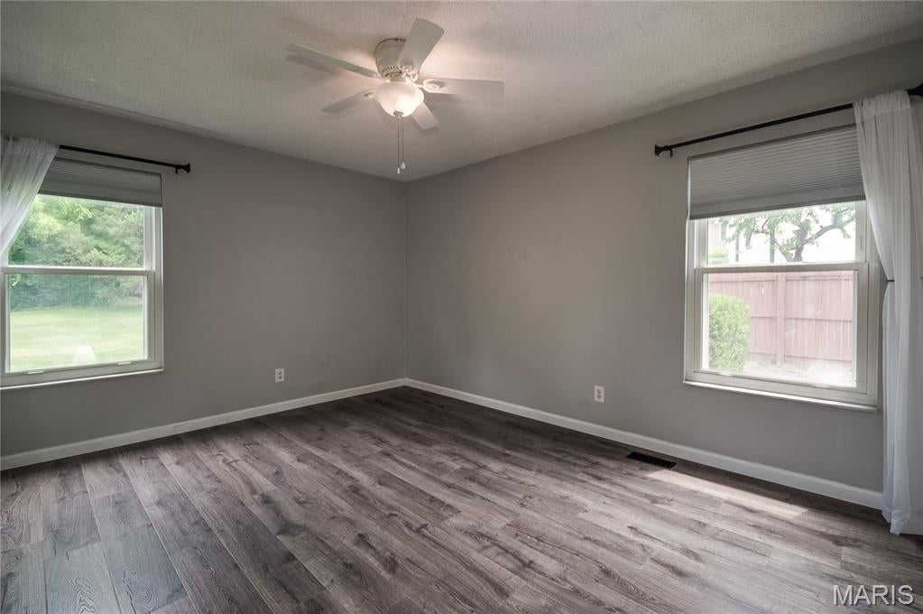 Meadow Pkwy - Residential