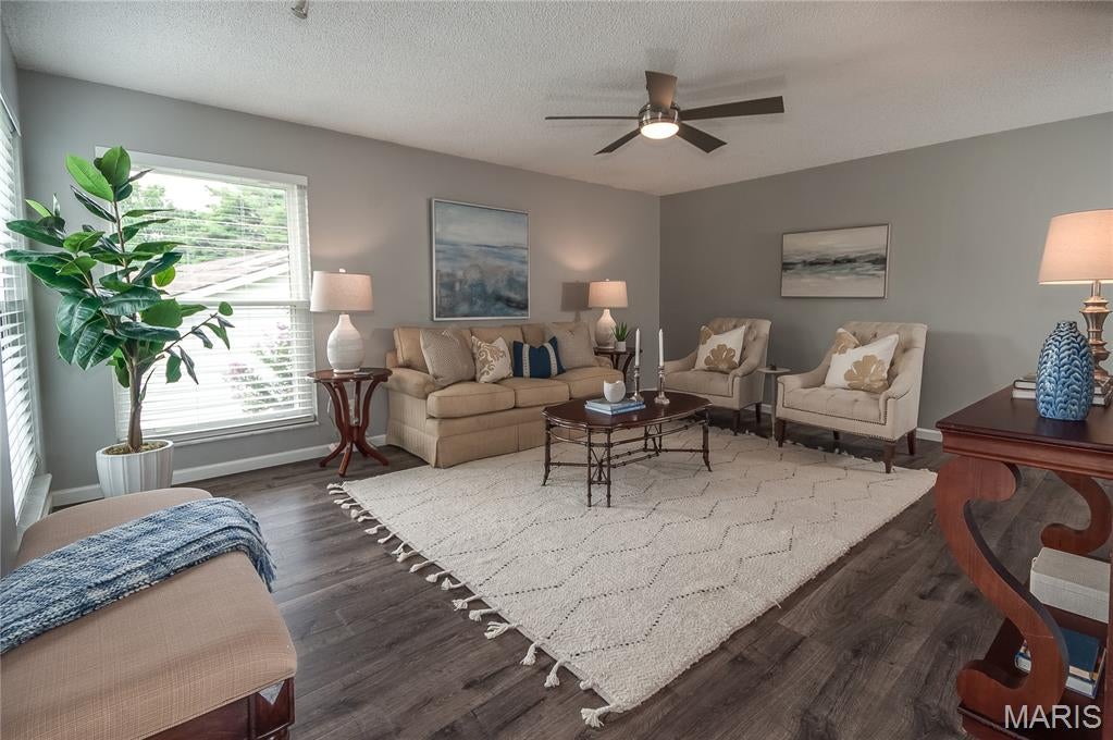 Meadow Pkwy - Residential