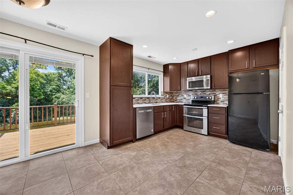Heatherton Condos Ph2 Stg8 - Residential