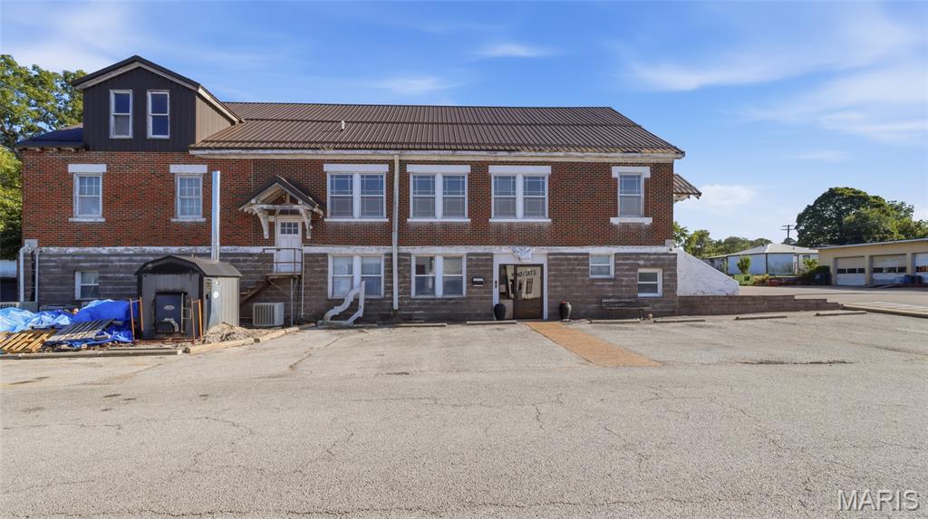 n/a - Commercial Sale