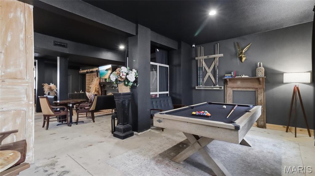 n/a - Commercial Sale