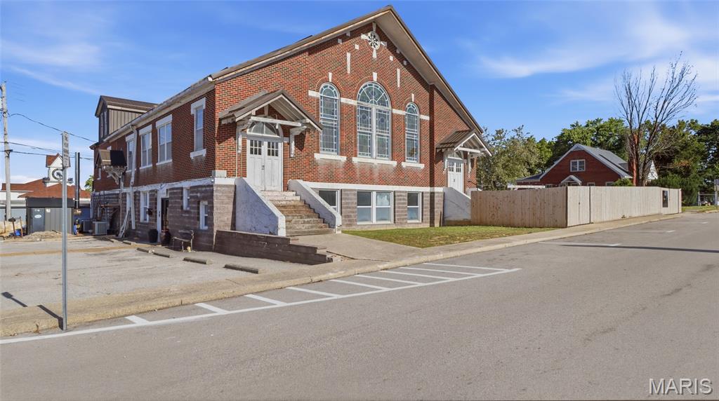 n/a - Commercial Sale