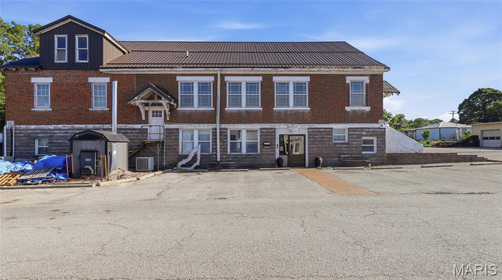 n/a - Commercial Sale