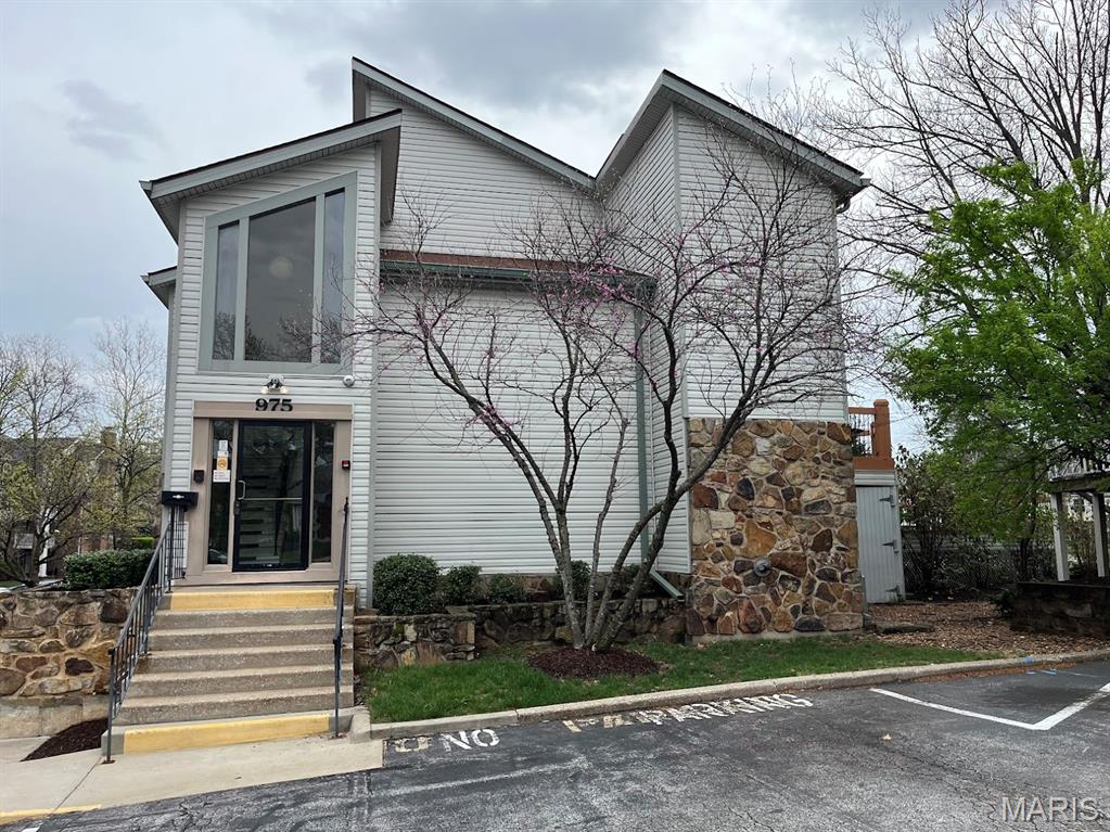 Briarcliff Condominium complex - Residential