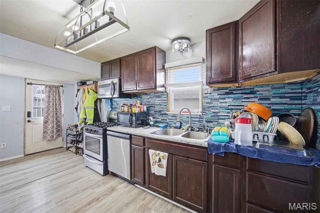 Middle Carlyle - Residential