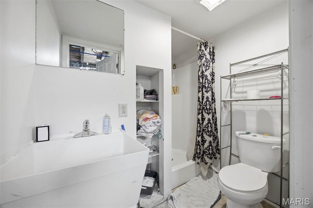 Middle Carlyle - Residential