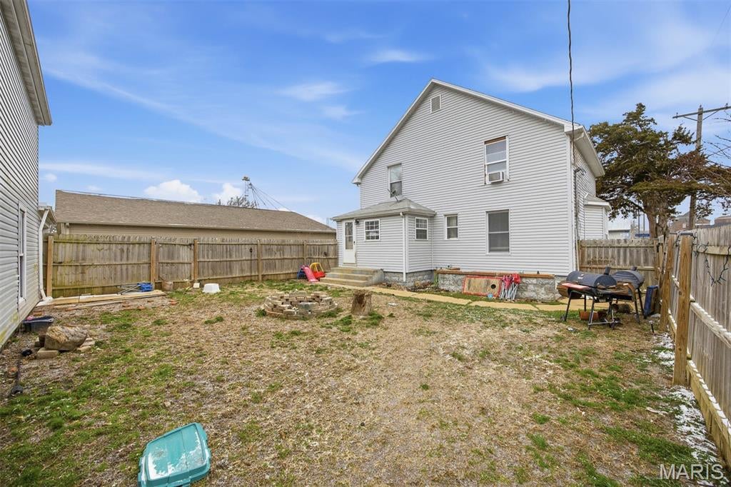 Middle Carlyle - Residential