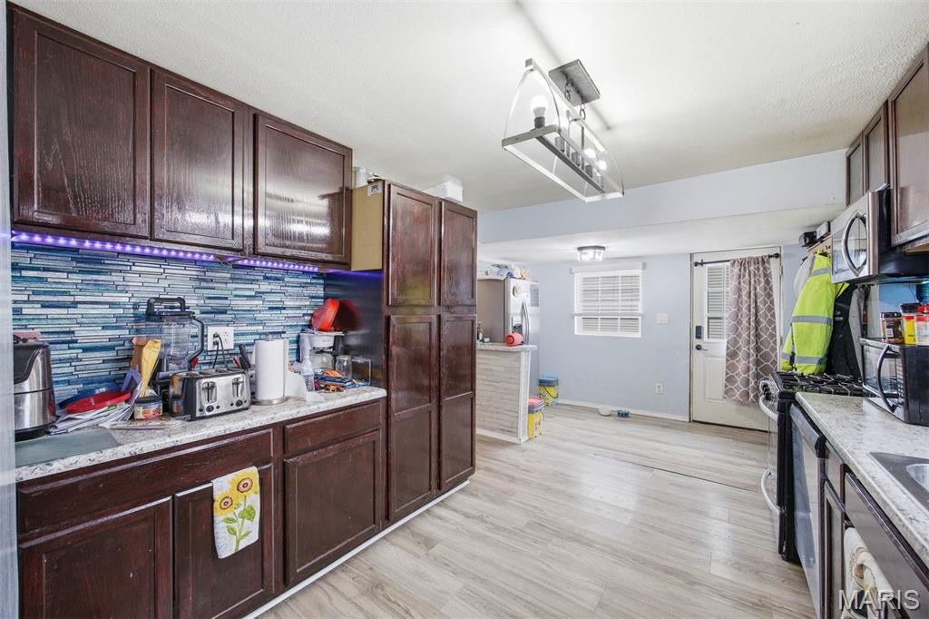 Middle Carlyle - Residential