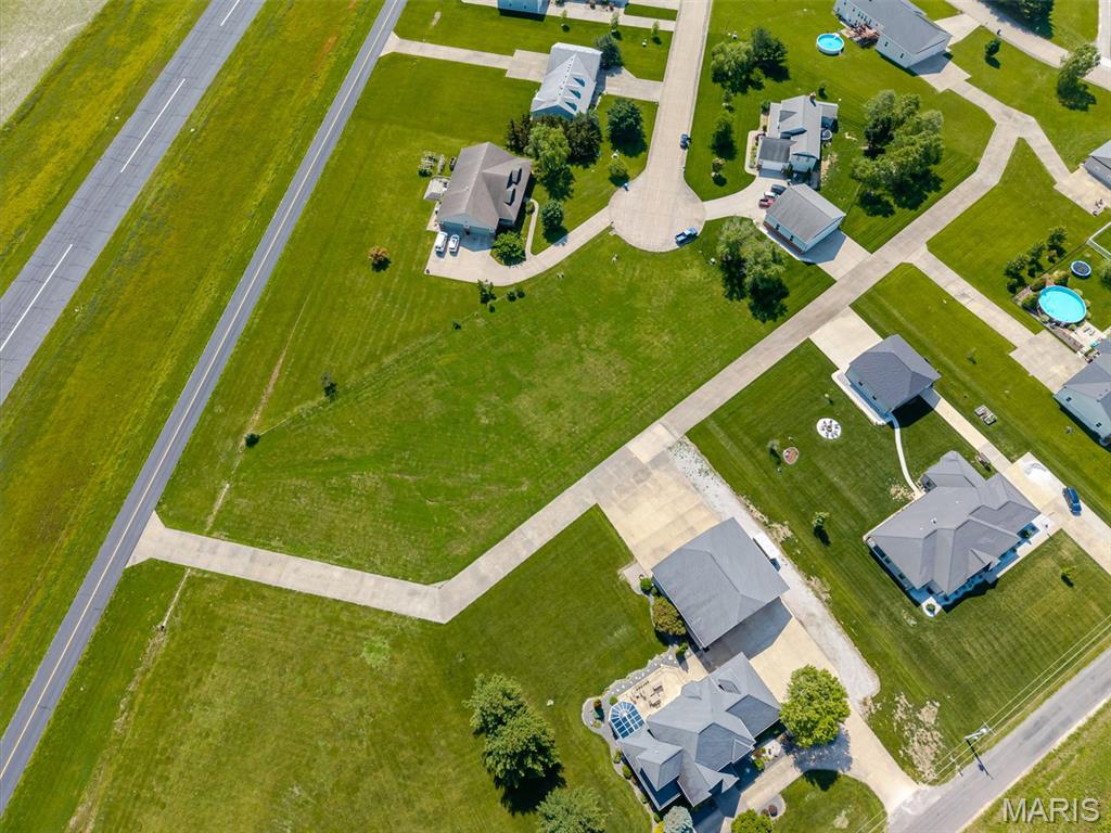 Metro-East Airpark - Land