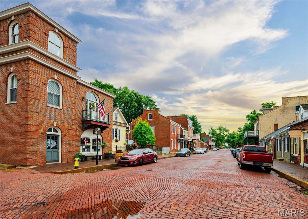 City/St Charles - Residential
