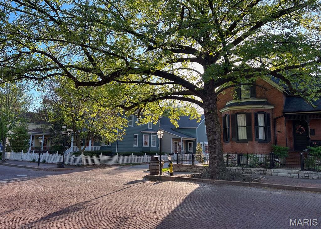 City/St Charles - Residential