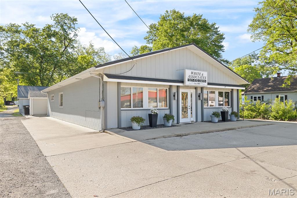 Not in a subdivision - Commercial Sale