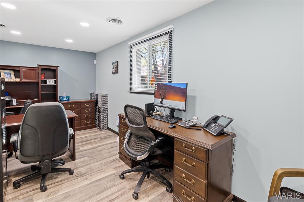 Not in a subdivision - Commercial Sale