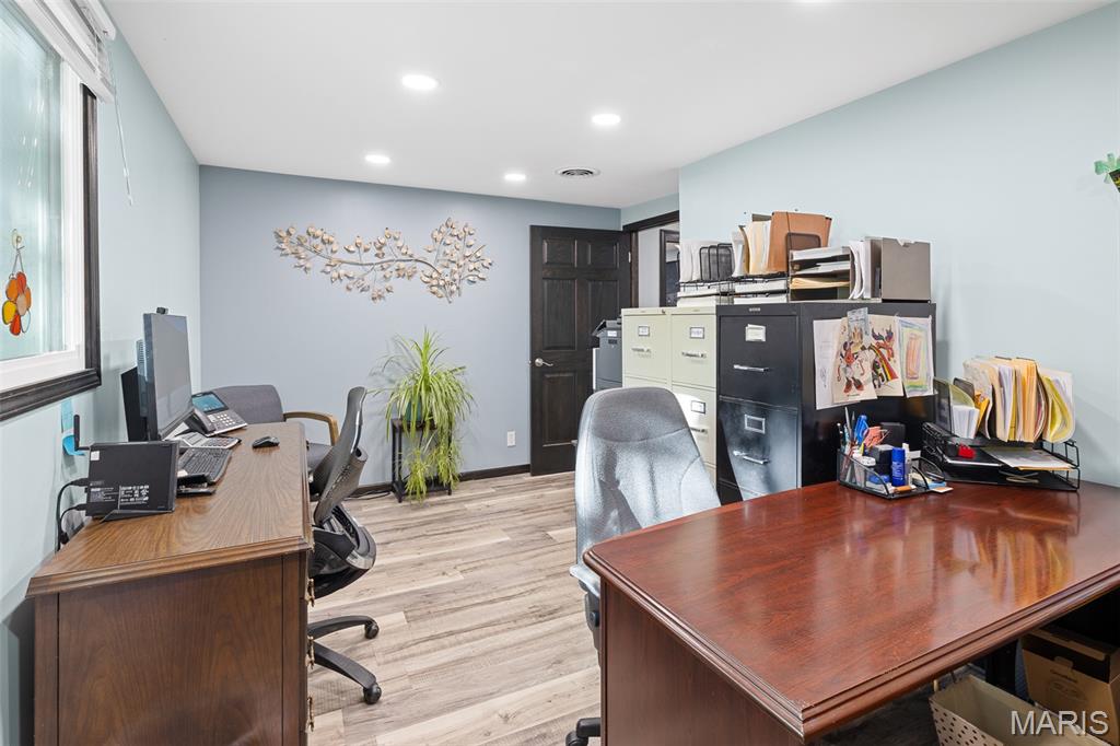 Not in a subdivision - Commercial Sale