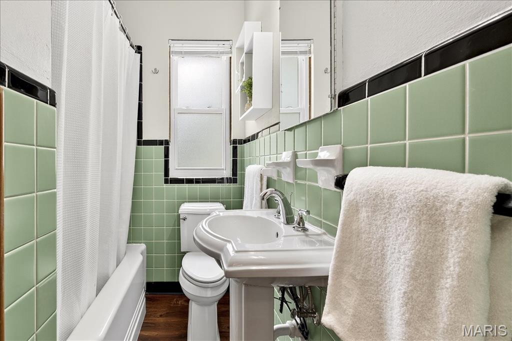 Crestwood First Add - Residential Lease