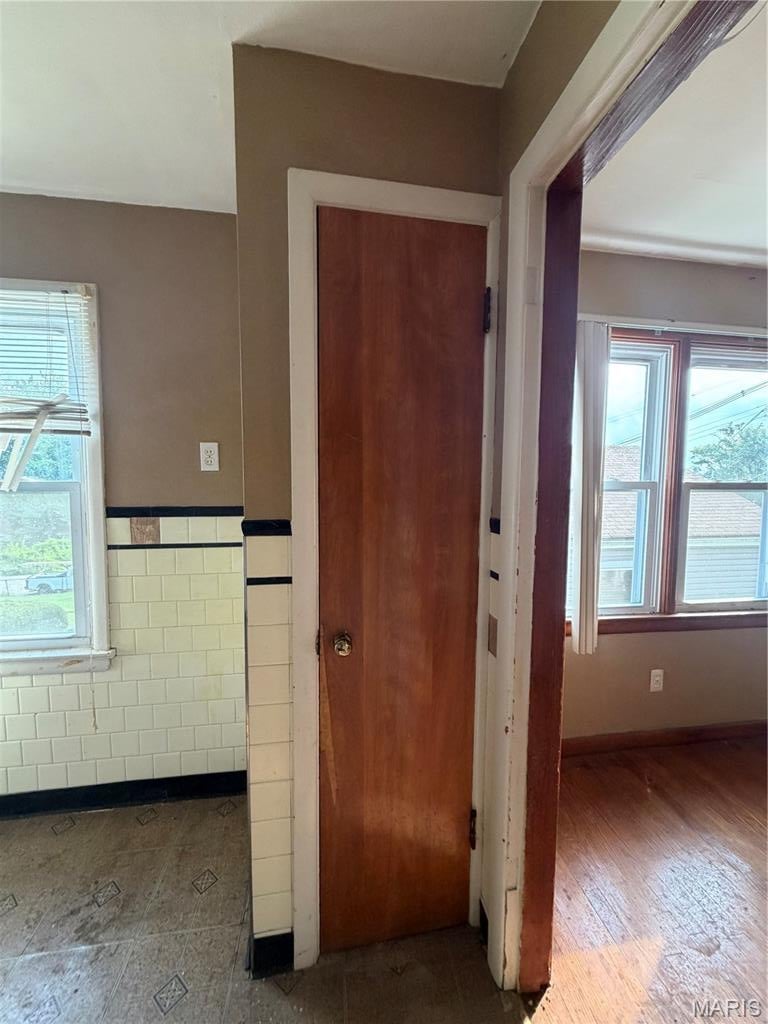 West Walnut Manor - Residential