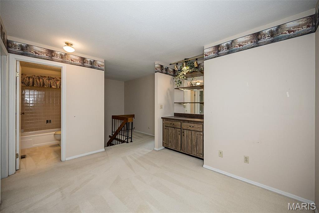 Heritage #15 - Residential