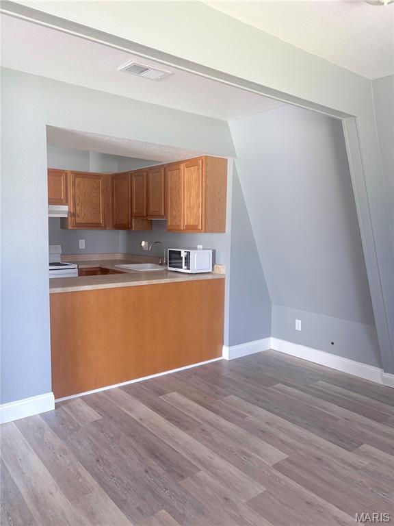 PINETREE ESTATES - Residential Lease