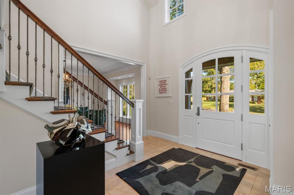 Ladue Manor - Residential