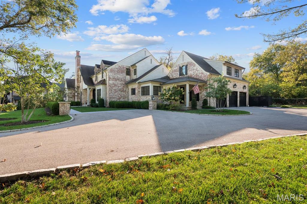 Ladue Manor - Residential