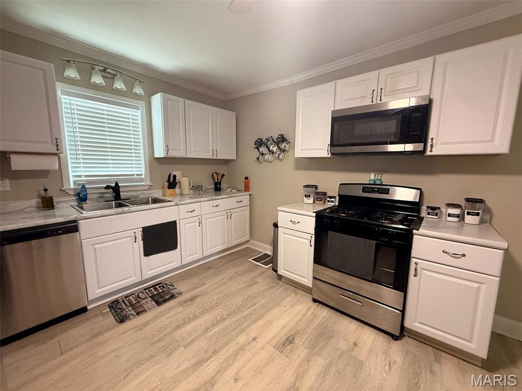 South Carondelet Suburbs - Residential Lease