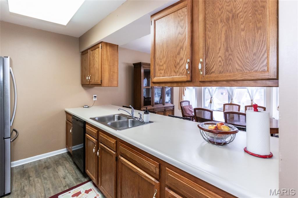 Whitehall Place Condo Ph Three - Residential