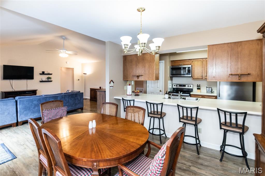 Whitehall Place Condo Ph Three - Residential