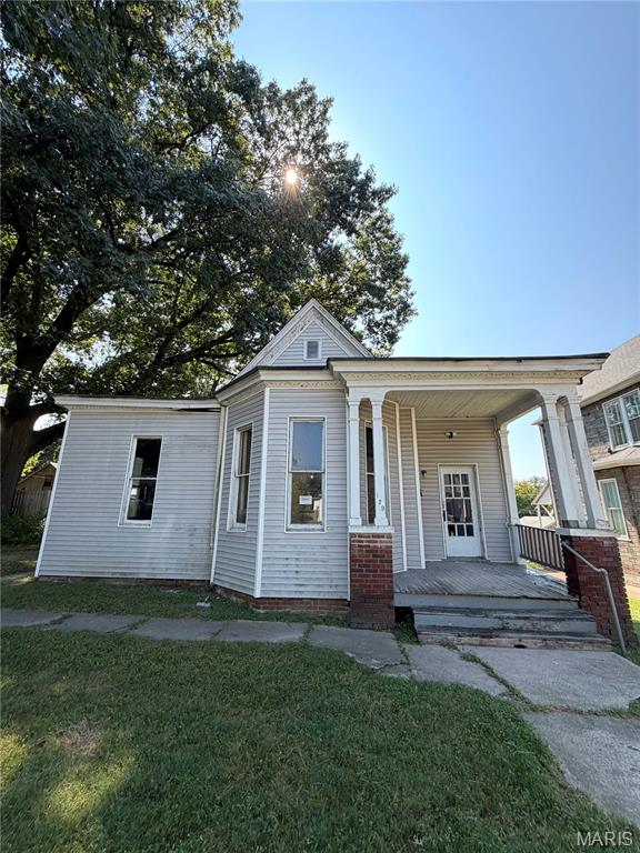 Fantastic opportunity to bring new life to a spacious home in a quiet Belleville neighborhood. This property has been completely gutted and is ready for an investor, contractor, or buyer with a vision to transform it into a beautiful finished home. The generous size and layout offer plenty of potential for a complete renovation and customization. Conveniently located near shopping, dining, schools, and major roadways. Property is being sold as-is. Don’t miss the opportunity to create something special in a great location.