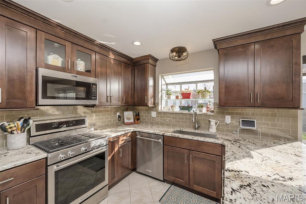 Whitestone 3 - Residential