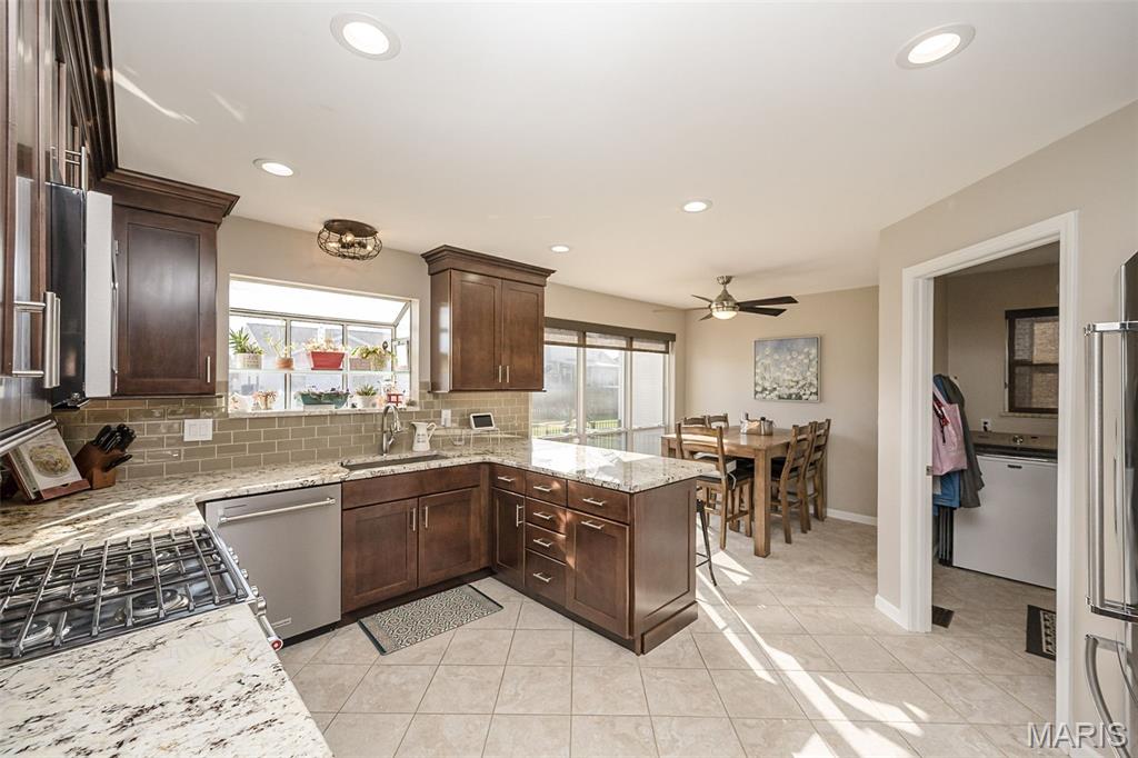 Whitestone 3 - Residential