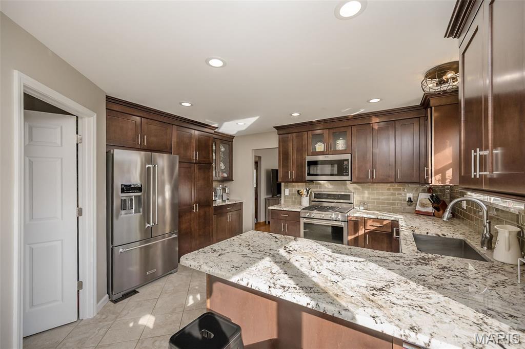 Whitestone 3 - Residential