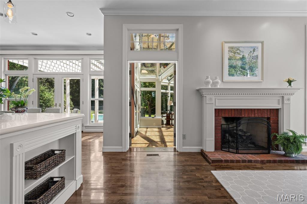 Longrove Lane - Residential
