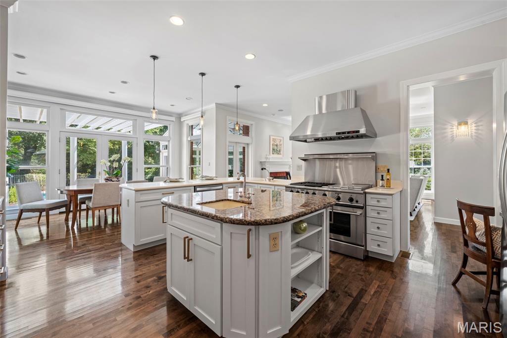 Longrove Lane - Residential