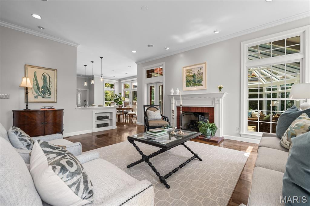 Longrove Lane - Residential