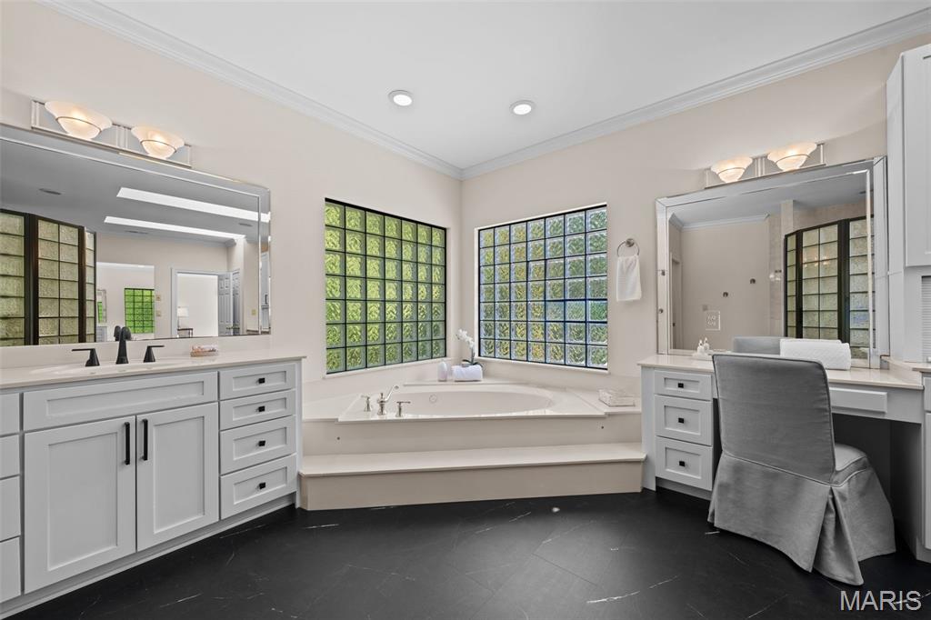 Longrove Lane - Residential