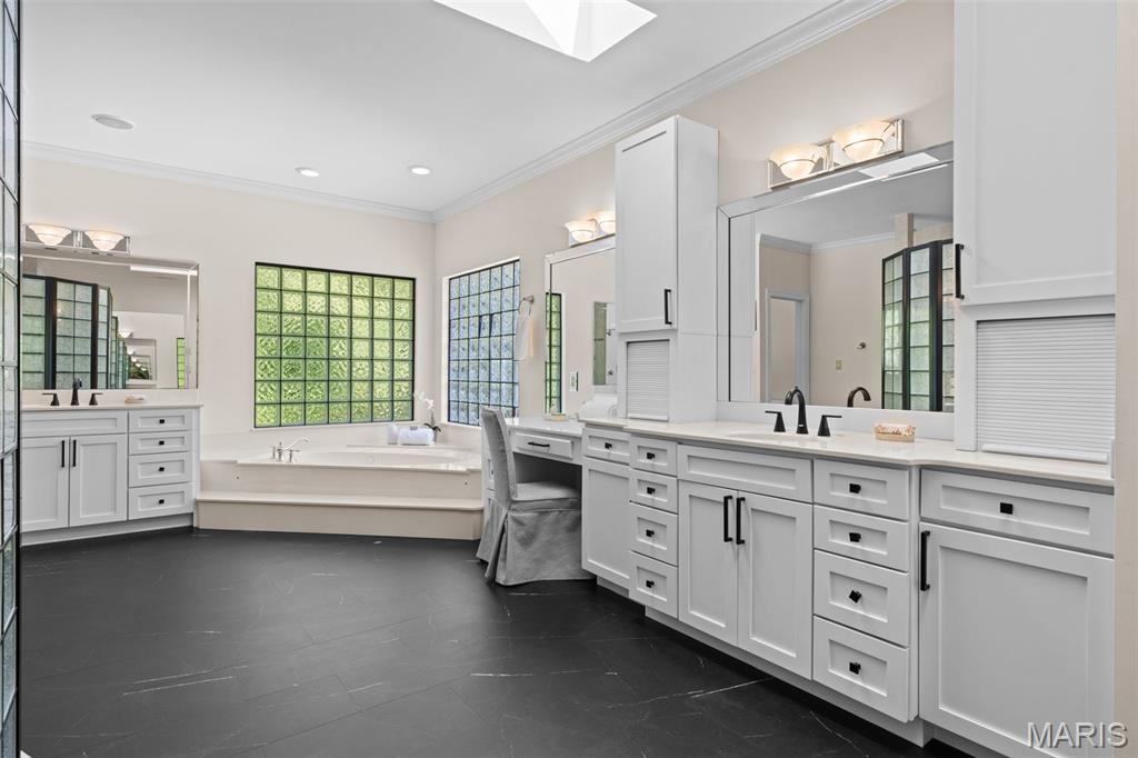 Longrove Lane - Residential