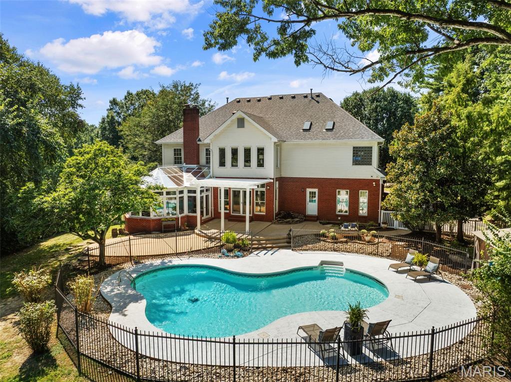 Longrove Lane - Residential