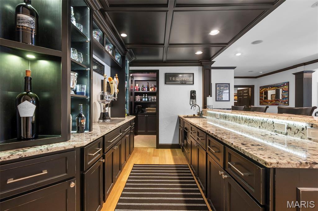 Summit Estate - Residential