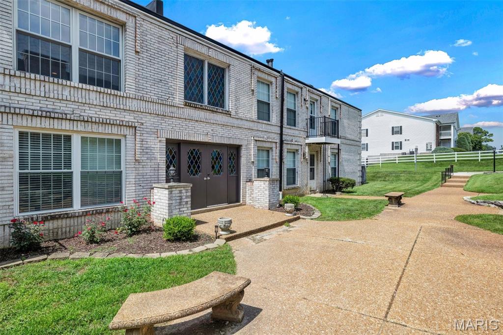 Chateau De Ville Condo Sec - Residential