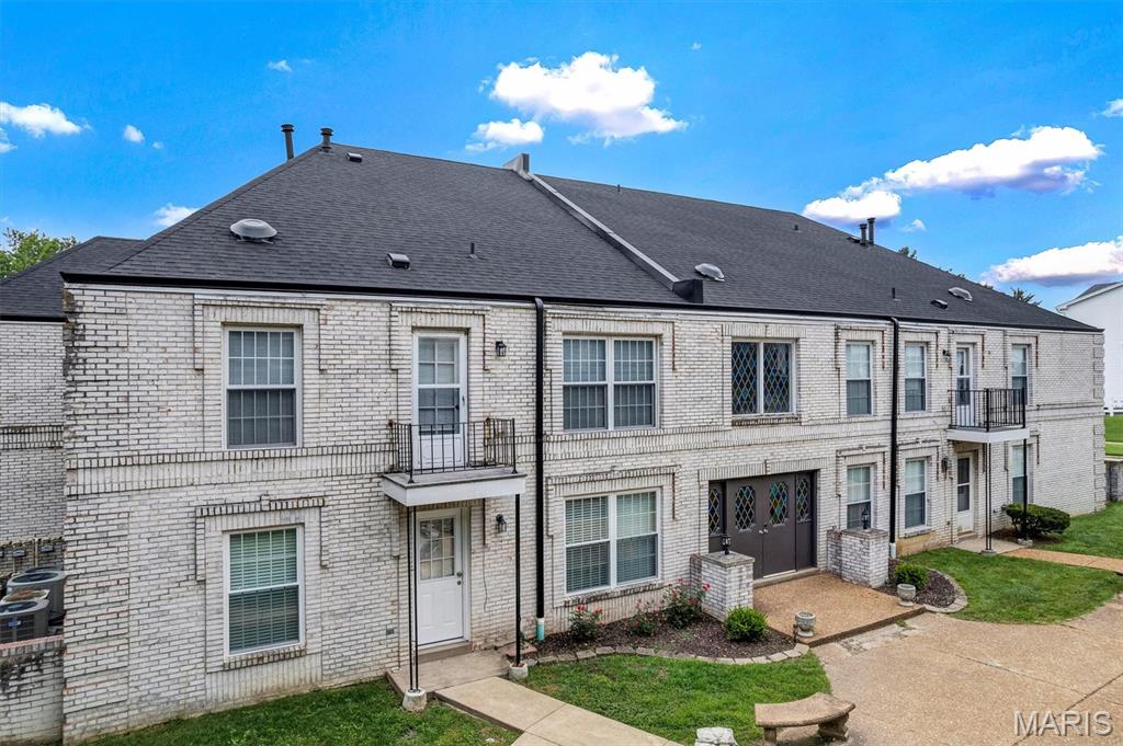 Chateau De Ville Condo Sec - Residential