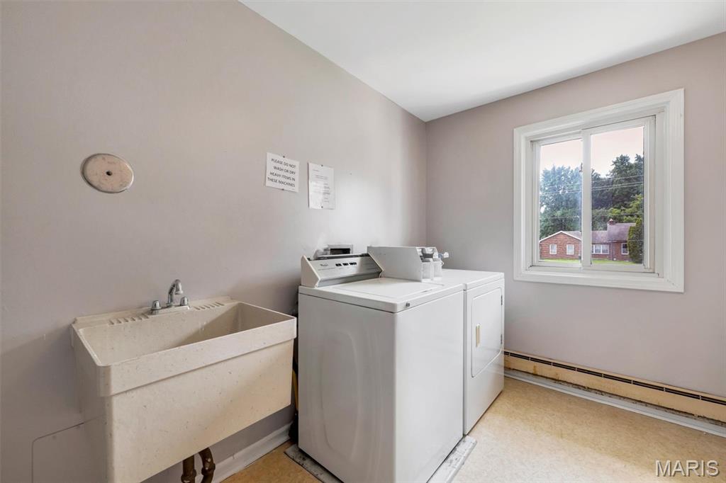 Chateau De Ville Condo Sec - Residential