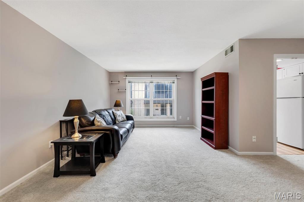 Chateau De Ville Condo Sec - Residential