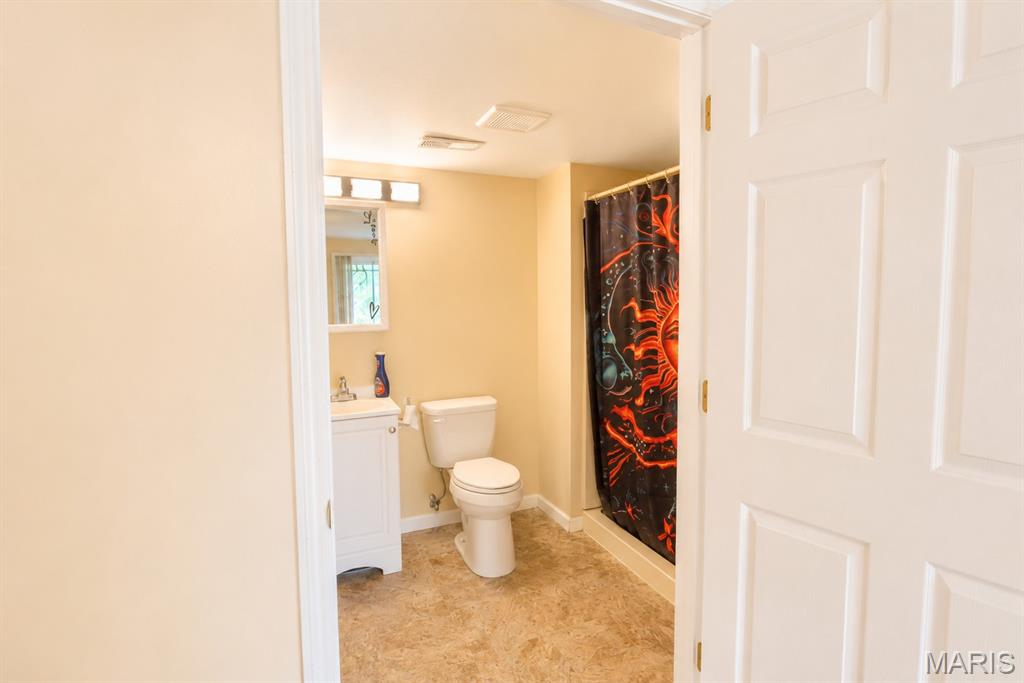 Oakview Villas & Arlington Condos - Residential