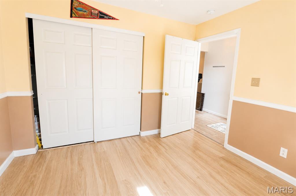 Oakview Villas & Arlington Condos - Residential