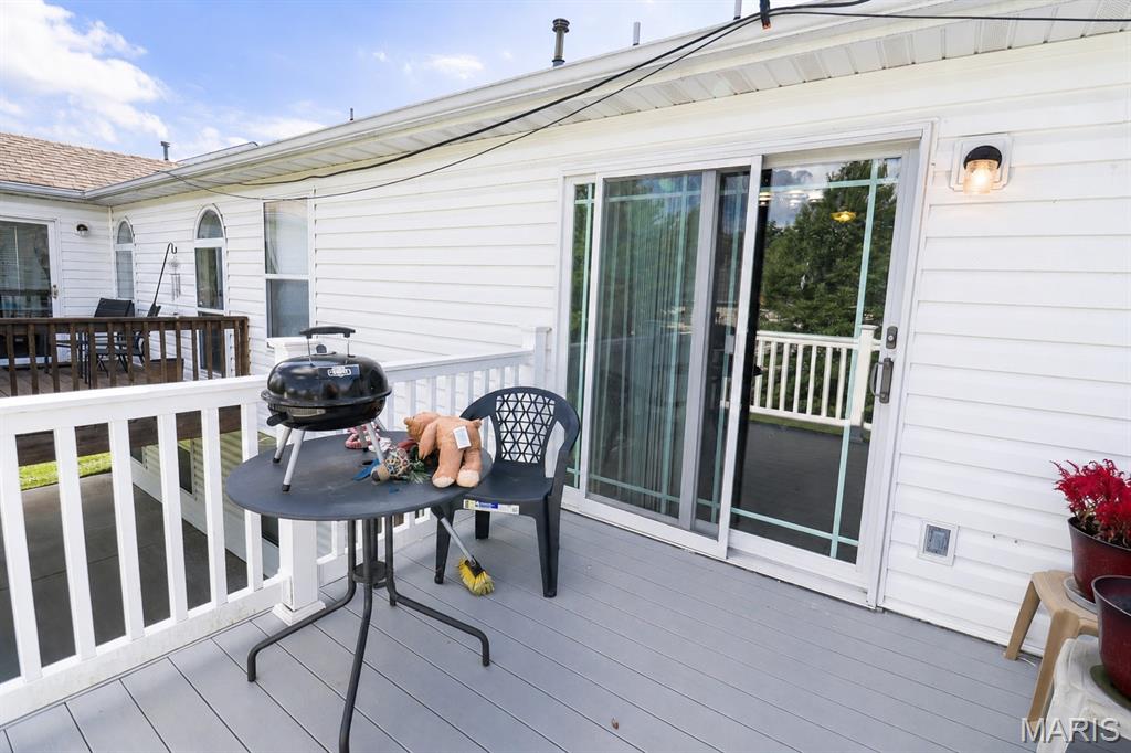 Oakview Villas & Arlington Condos - Residential