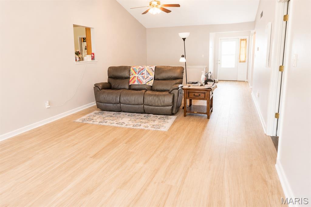 Oakview Villas & Arlington Condos - Residential