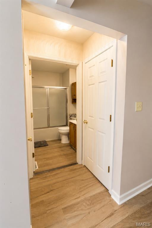 Oakview Villas & Arlington Condos - Residential