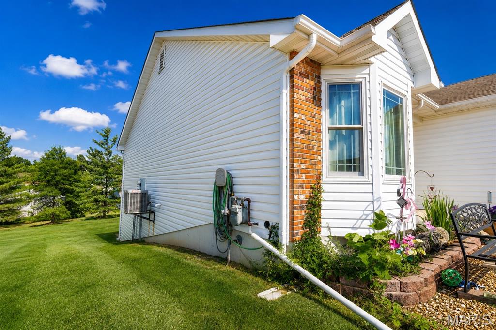 Oakview Villas & Arlington Condos - Residential