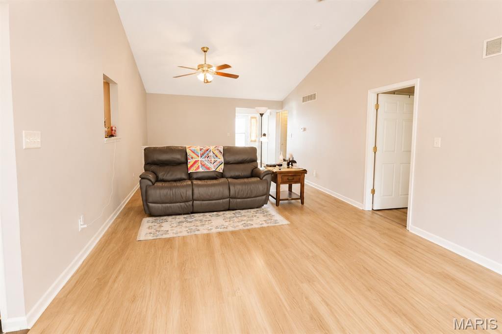 Oakview Villas & Arlington Condos - Residential
