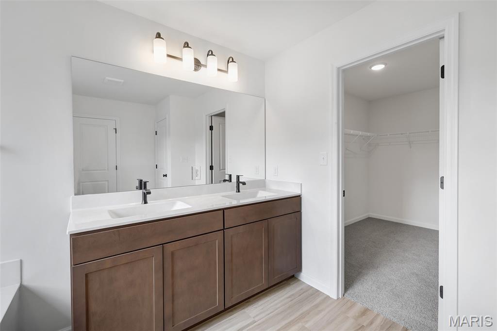 Fox Run 120 - Residential